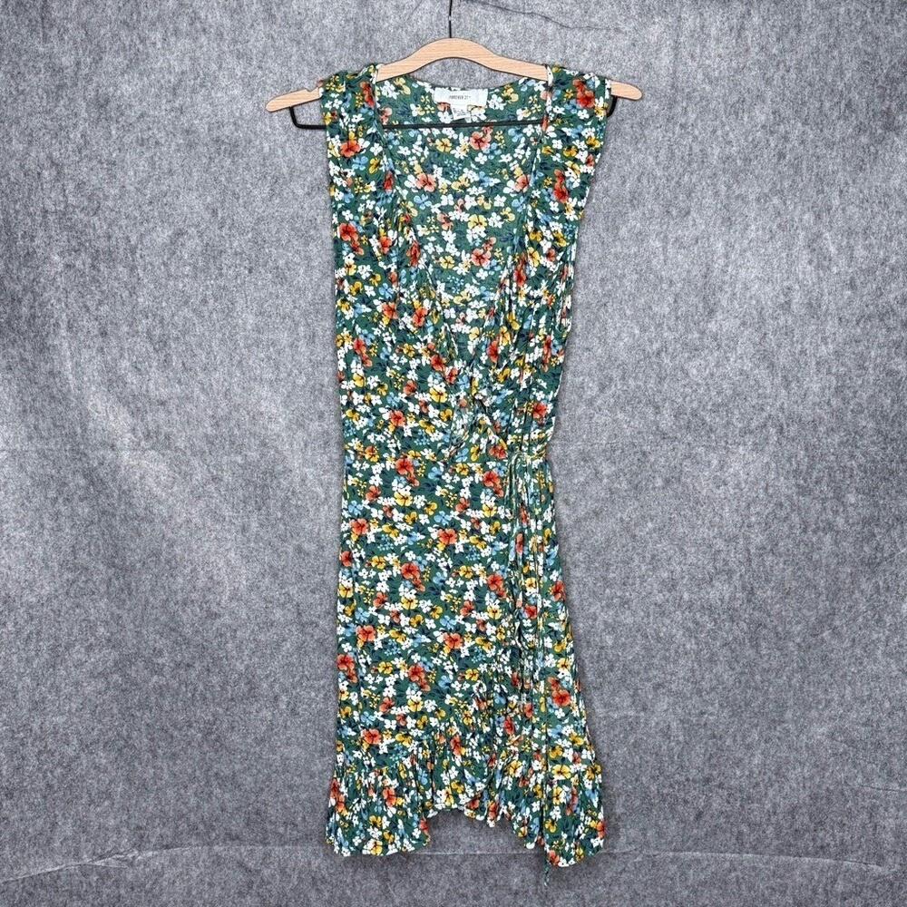 Forever21+ Green Floral Wrap Dress‎ w/ Ruffle Trim- Sz 1X